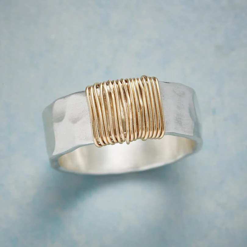 Vintage-Silberring mit Golddraht